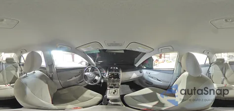 2013 Toyota Corolla Base z USA, uszkodzony, nr VIN 2T1BU4EE7DC102674